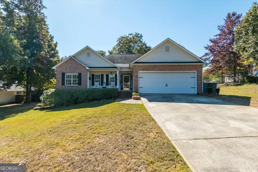 205 Hunters Ridge, Byron, GA 31008