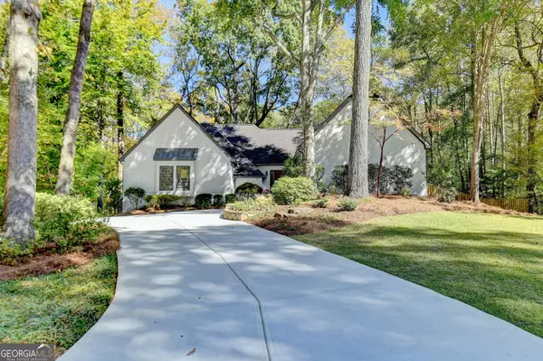 7265 Chattahoochee Bluff, Sandy Springs, GA 30350