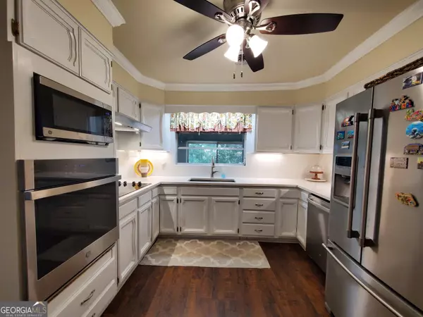 Calhoun, GA 30701,111 Lewis DR