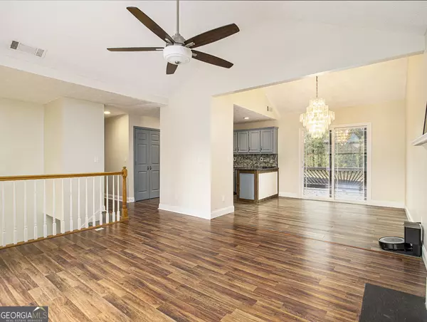 Braselton, GA 30517,225 Robert DR