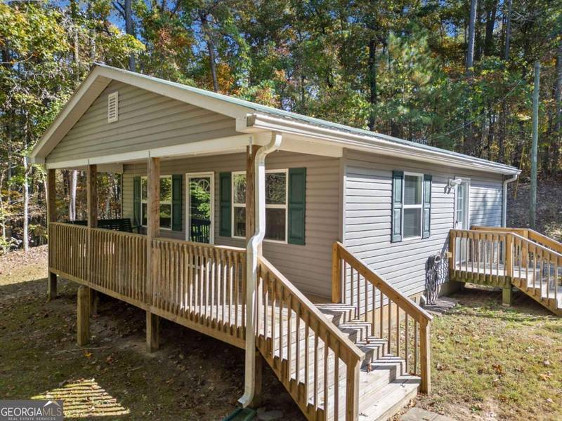 822 Twin Mountain Lake, Talking Rock, GA 30175