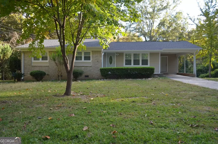 1041 S Pine Knoll, Macon, GA 31204