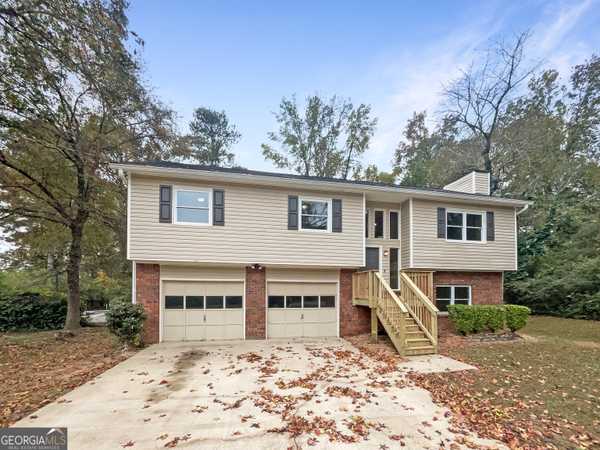 5887 Sutton, Douglasville, GA 30135