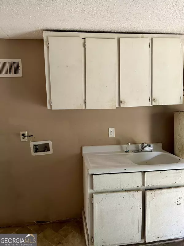 Macon, GA 31204,2155 Ferguson ST