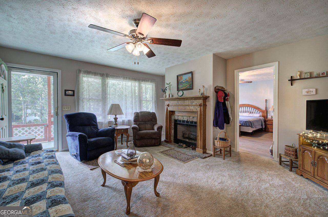 Cartersville, GA 30121,15 AZALEA DR SE