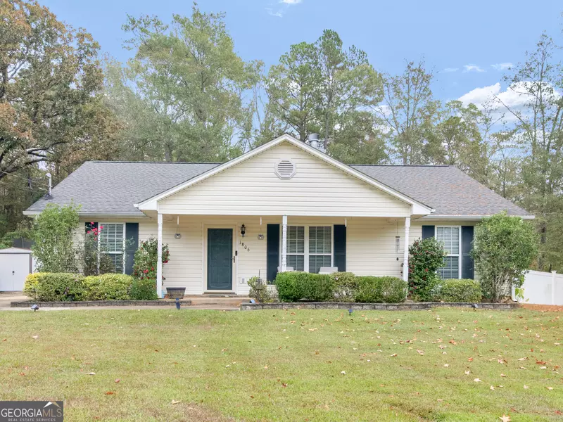 1806 Azalea, West Point, GA 31833