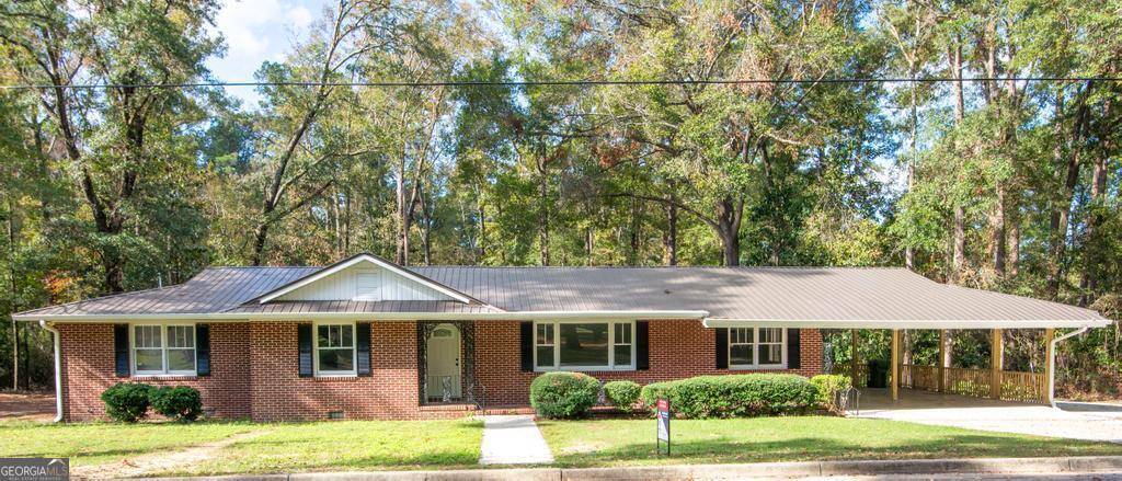 208 Wildwood DR, Sylvania, GA 30467