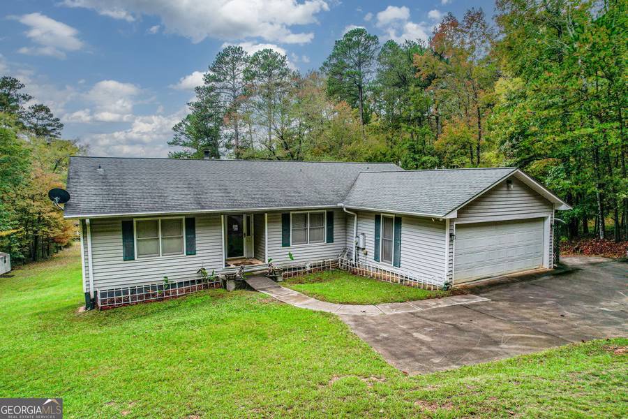 105 Emerald Shores, Sparta, GA 31087