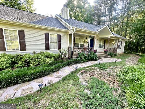 1527 Roscoe Davis, Monroe, GA 30656