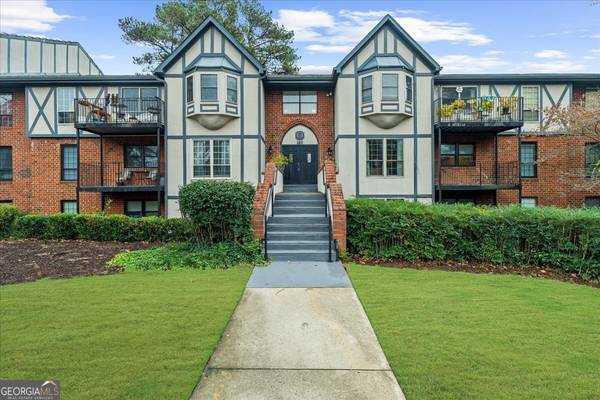 6851 Roswell, Sandy Springs, GA 30328