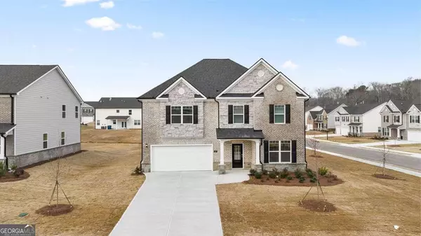 978 Blue Juniper CIR, Loganville, GA 30052