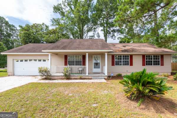 1425 Pine, Waycross, GA 31503