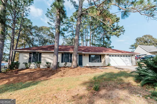 102 Barecky DR, Warner Robins, GA 31088