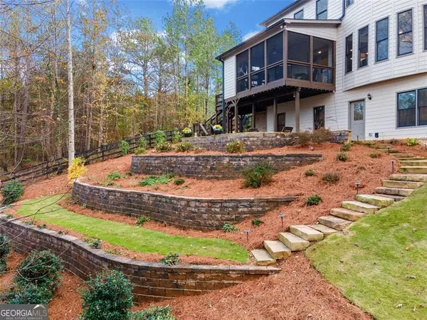 Canton, GA 30115,209 Maggies RD