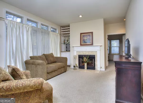 Atlanta, GA 30308,240 Renaissance Pkwy NE #APT 116