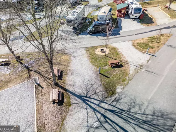 18 Fleetwood DR, Dillard, GA 30537