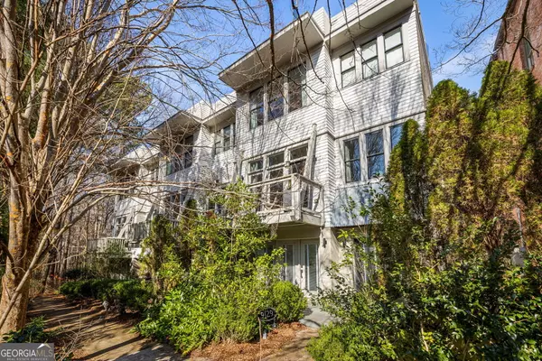 9129 Selborne LN, Chattahoochee Hills, GA 30268