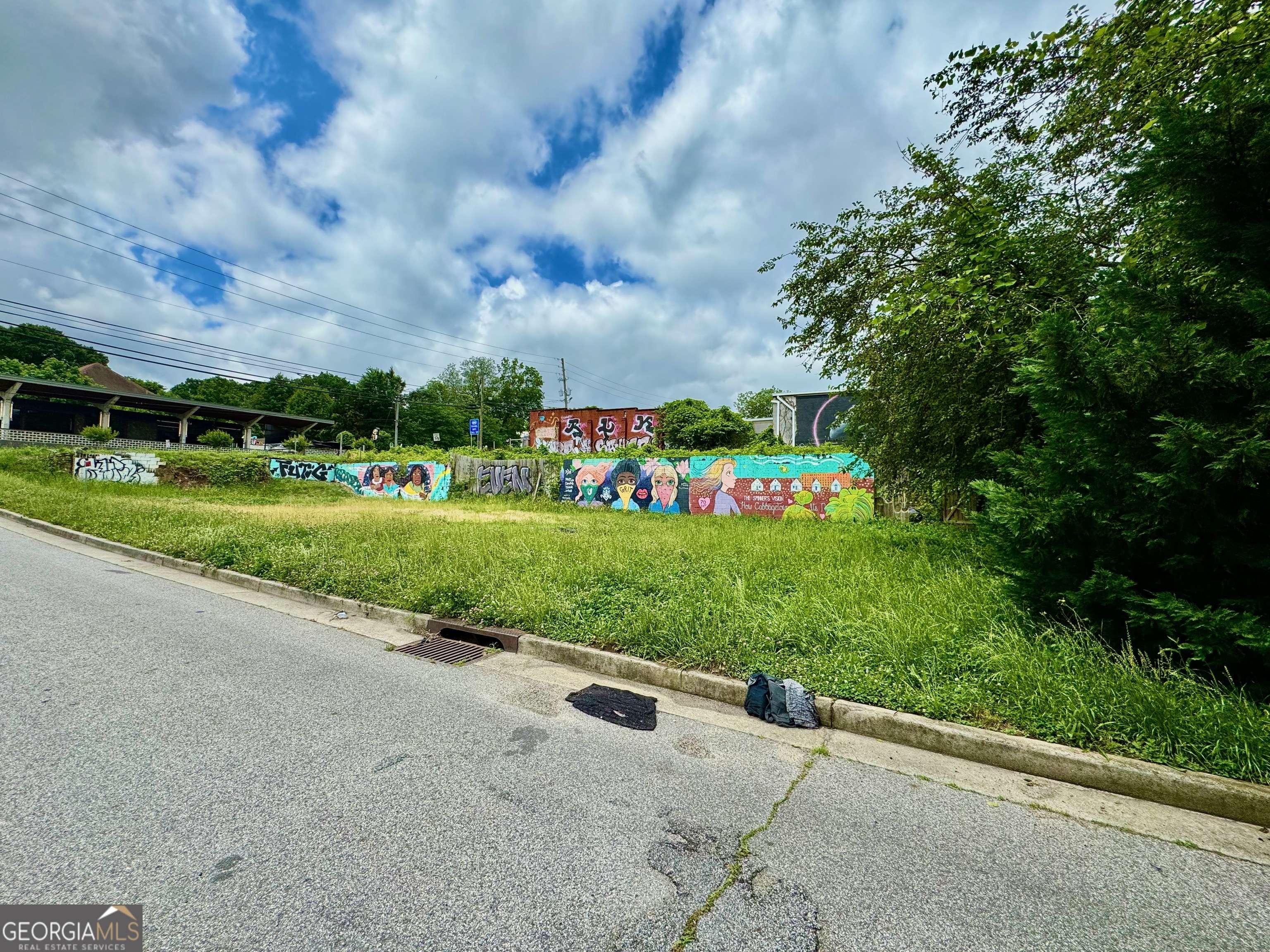 Atlanta, GA 30316,686 Memorial DR SE