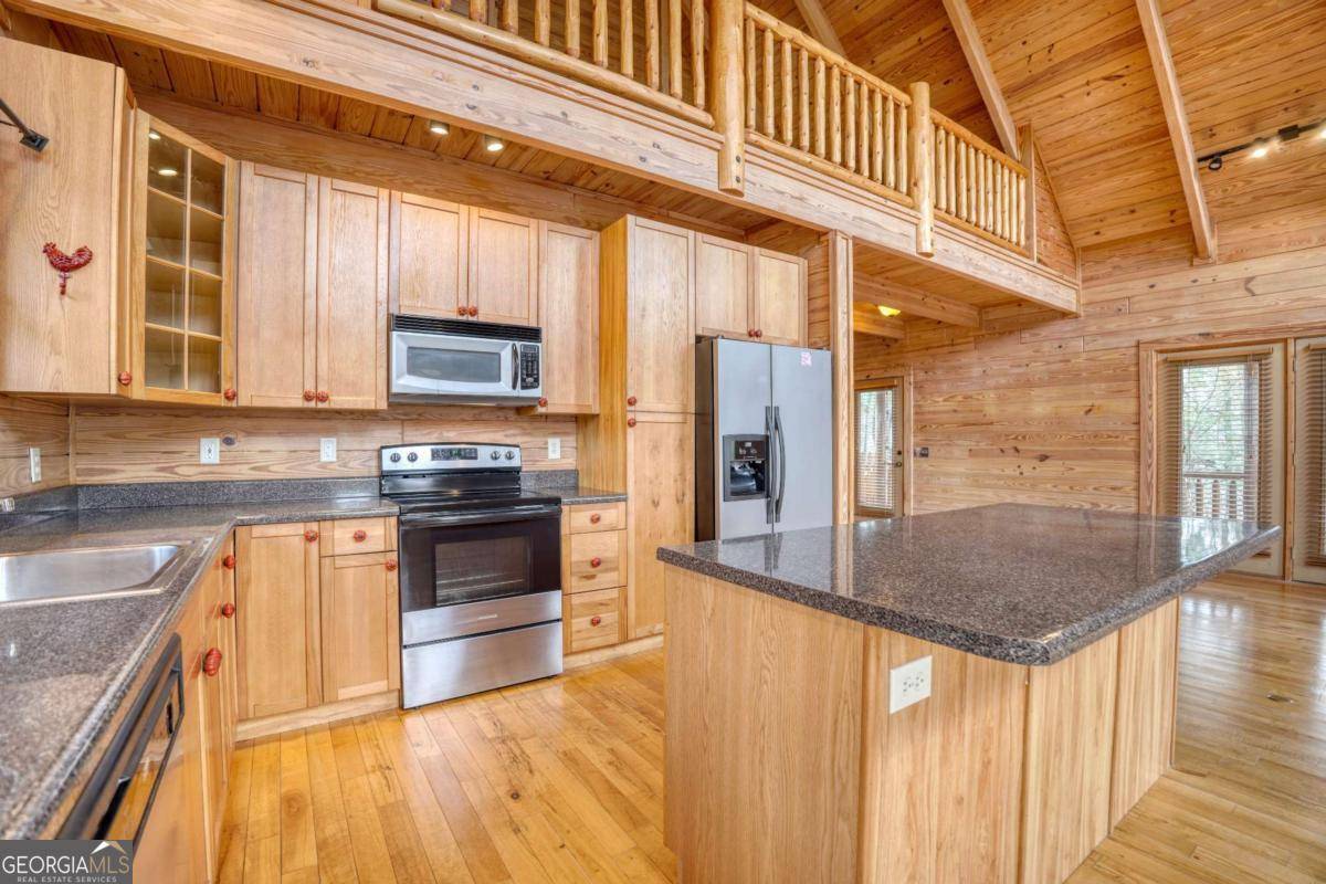 Morganton, GA 30560,236 William Branch RD