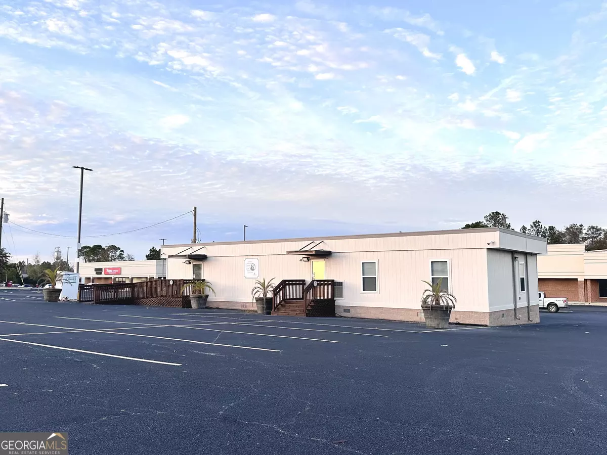 Mcrae-helena, GA 31055,134 E 8th ST