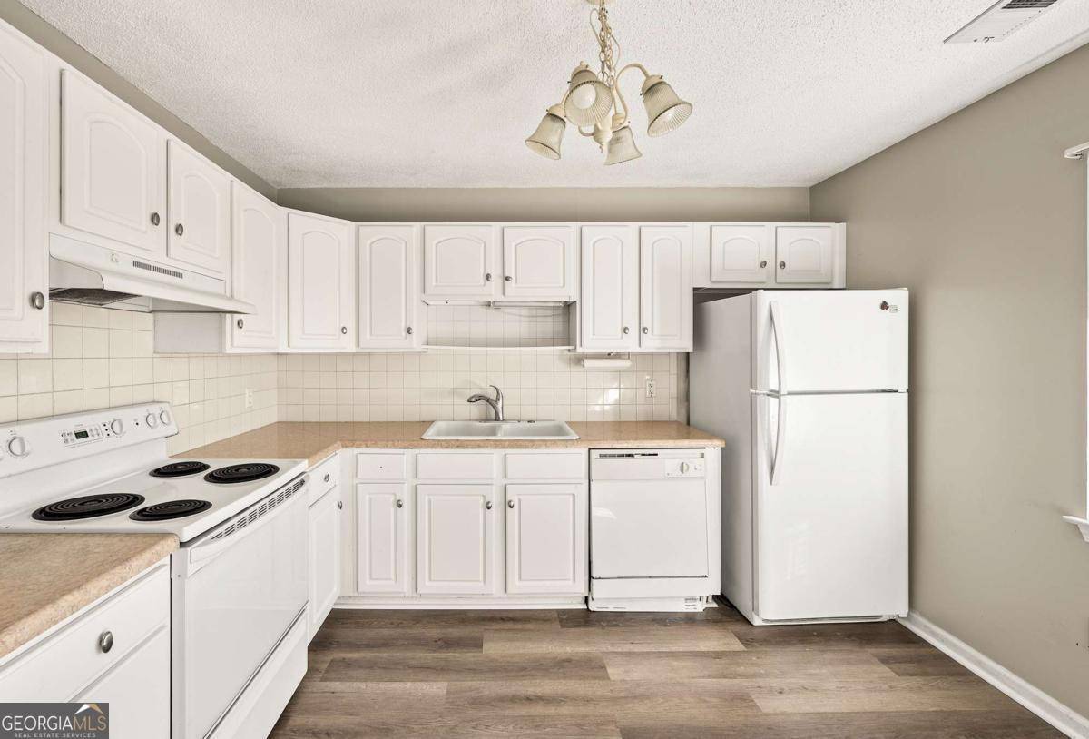 Athens, GA 30605,100 Woodstone DR #8