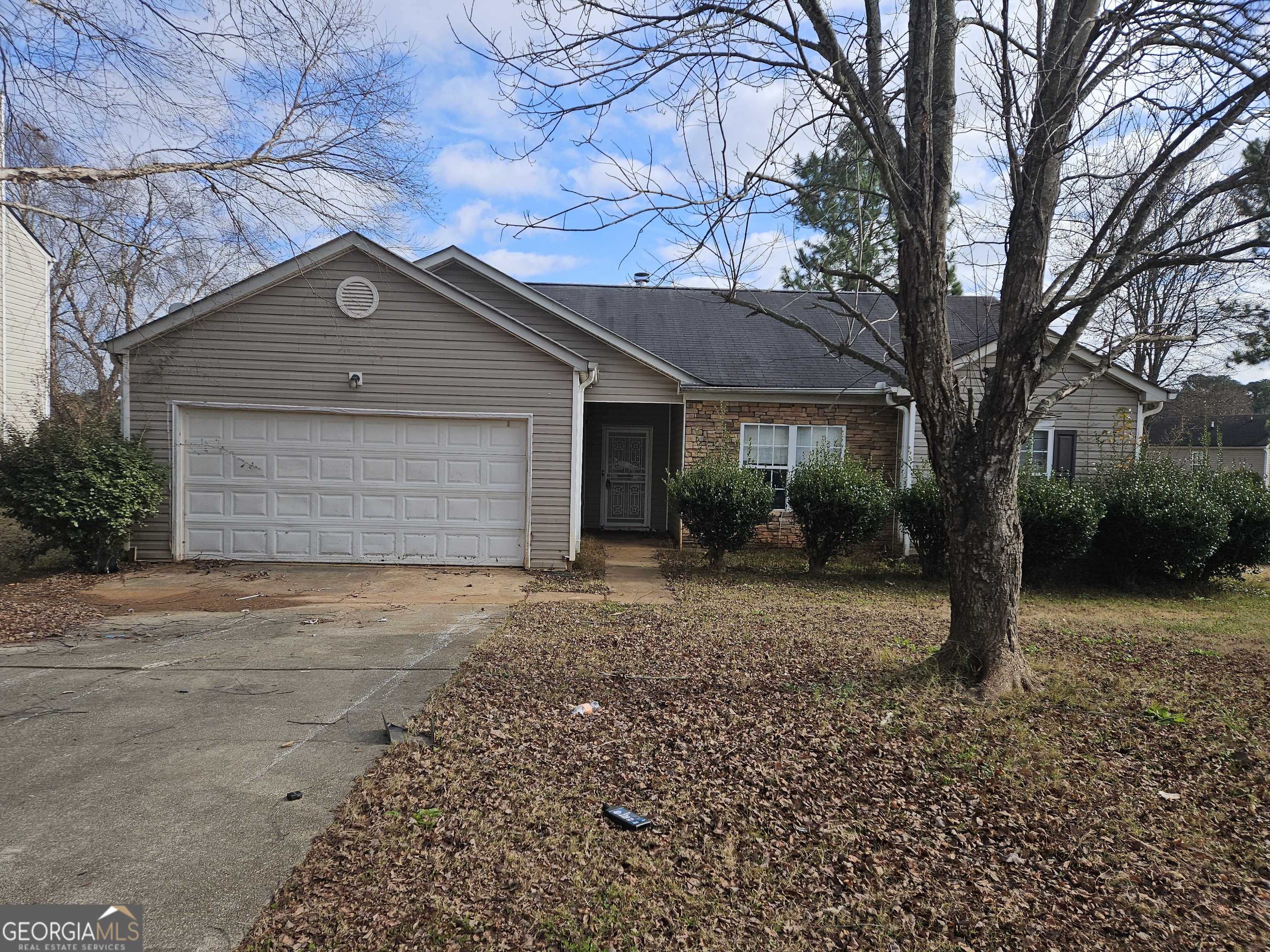 4276 Linecrest LN,  Ellenwood,  GA 30294
