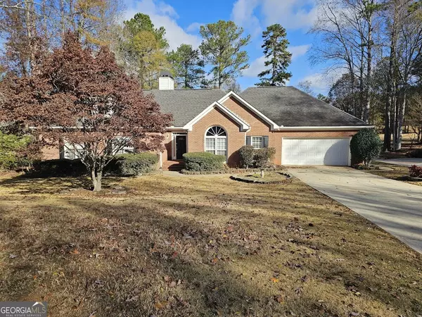 63 Clubview DR, Newnan, GA 30265