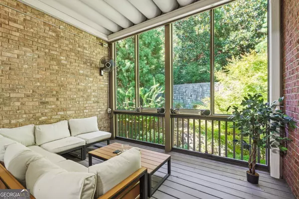 Sandy Springs, GA 30328,5920 Reddington WAY