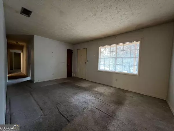 Lithia Springs, GA 30122,2001 Chestnut Log DR