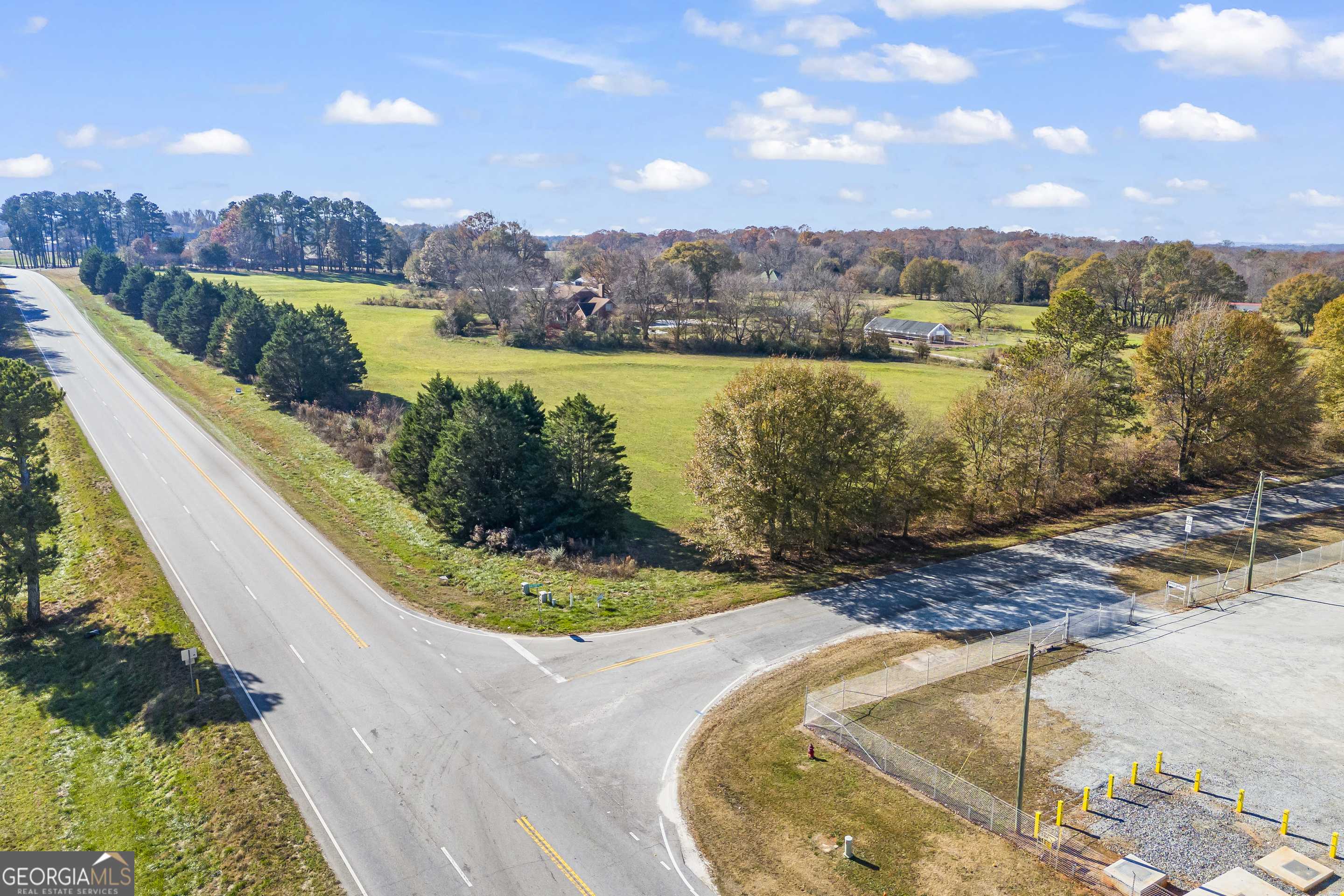 Canon, GA 30520,77 Grady School RD