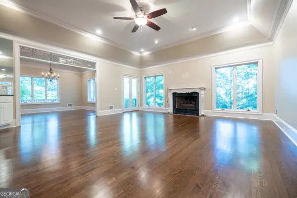 Atlanta, GA 30327,5490 Powers Overlook CT