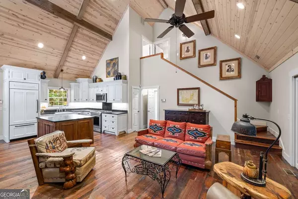 Clarkesville, GA 30523,106 Dockside DR