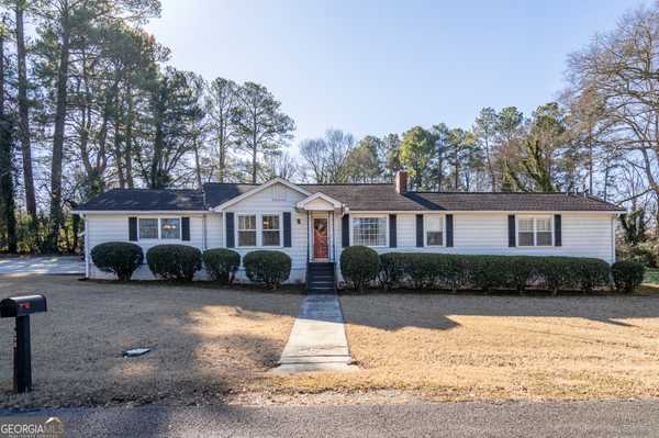 213 Sunset DR SE, Lindale, GA 30147