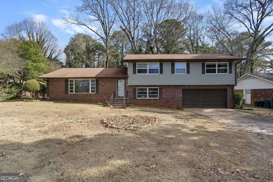 4418 Palm Springs, East Point, GA 30344