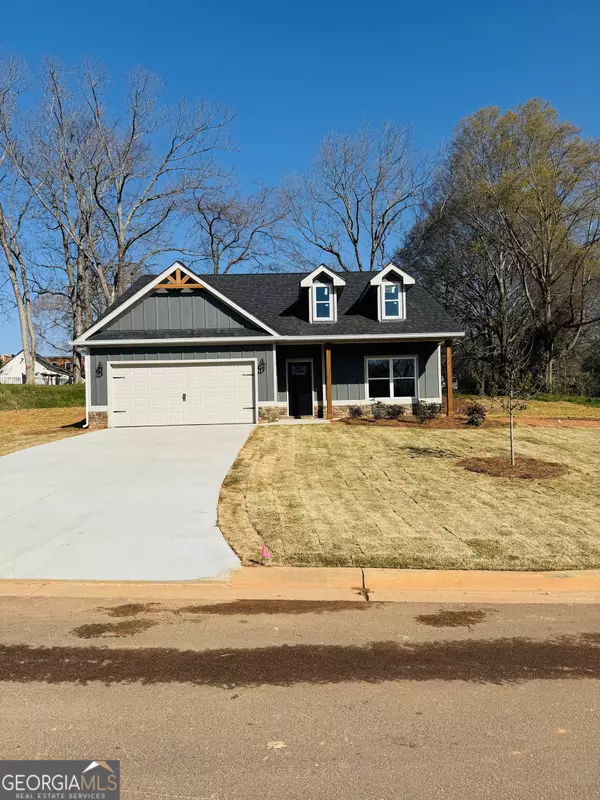 57 Crane St., Maysville, GA 30558