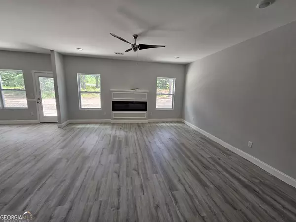 Cochran, GA 31014,238 Wood Oak CIR