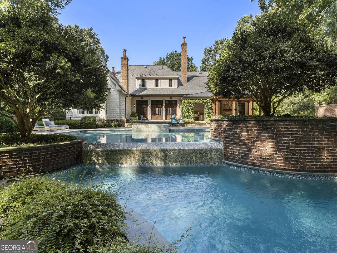 Atlanta, GA 30327,4345 Mount Paran Pkwy NW