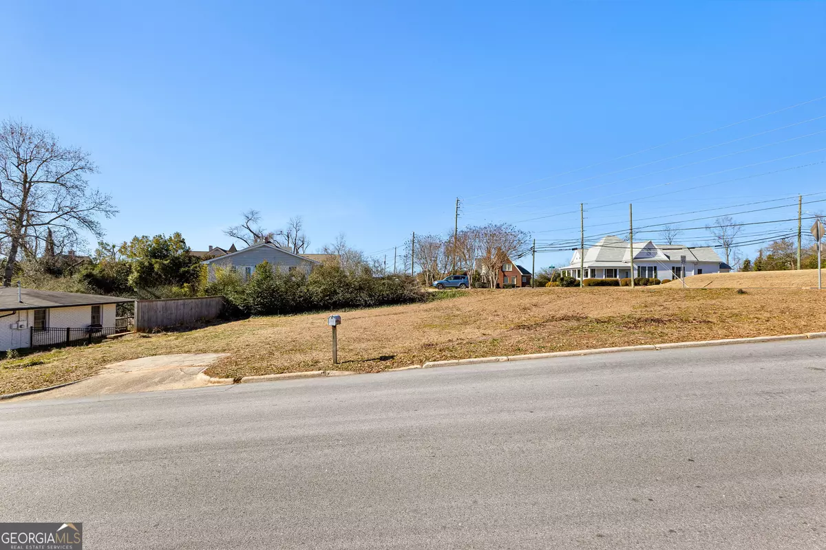 Newnan, GA 30263,112 Lagrange ST