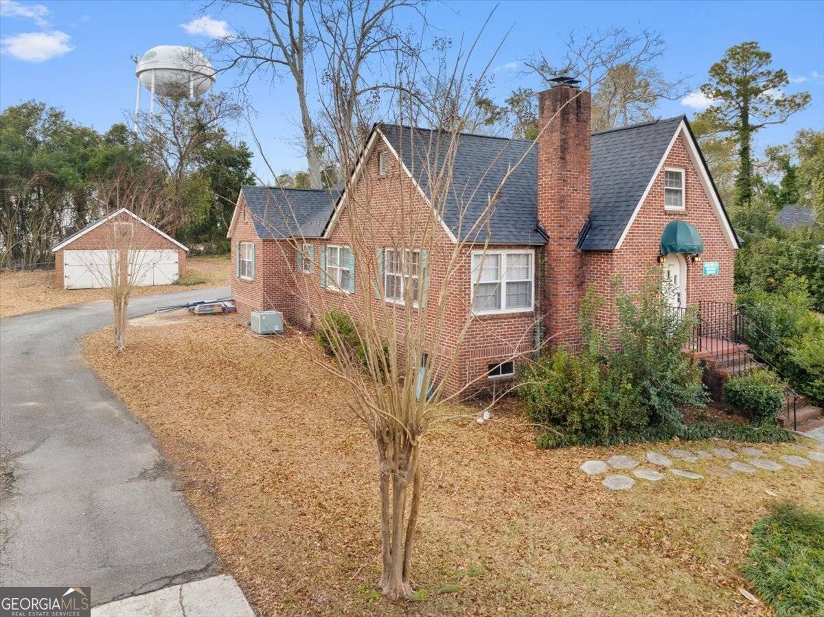 Macon, GA 31210,320 Forest Hill RD