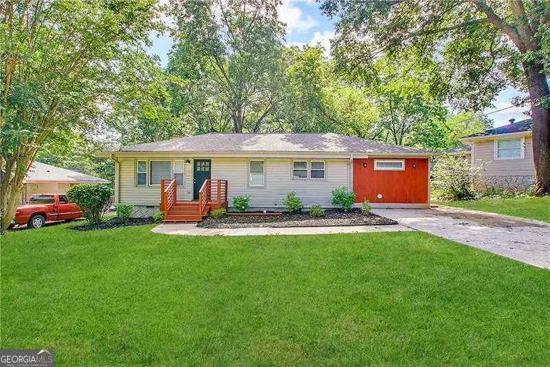 1996 Meadow LN, Decatur, GA 30032