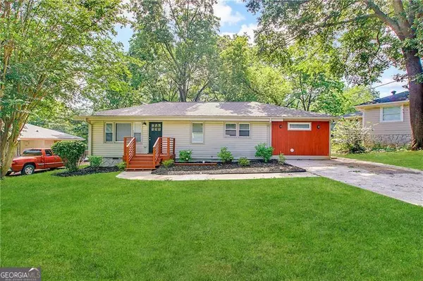 1996 Meadow LN, Decatur, GA 30032