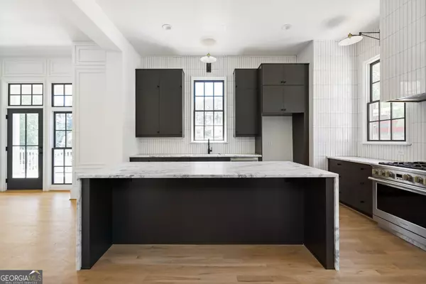 Atlanta, GA 30305,94 Sheridan DR