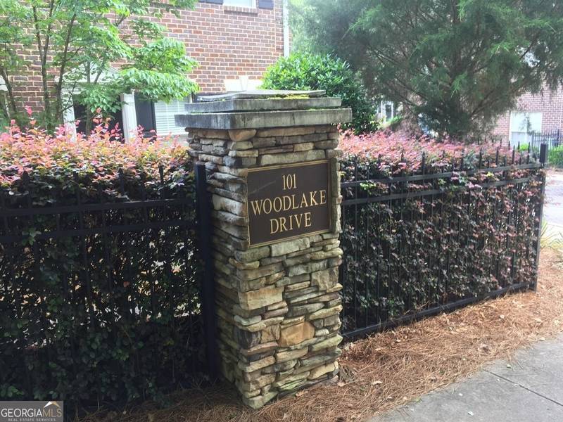 101 Woodlake, Athens, GA 30606