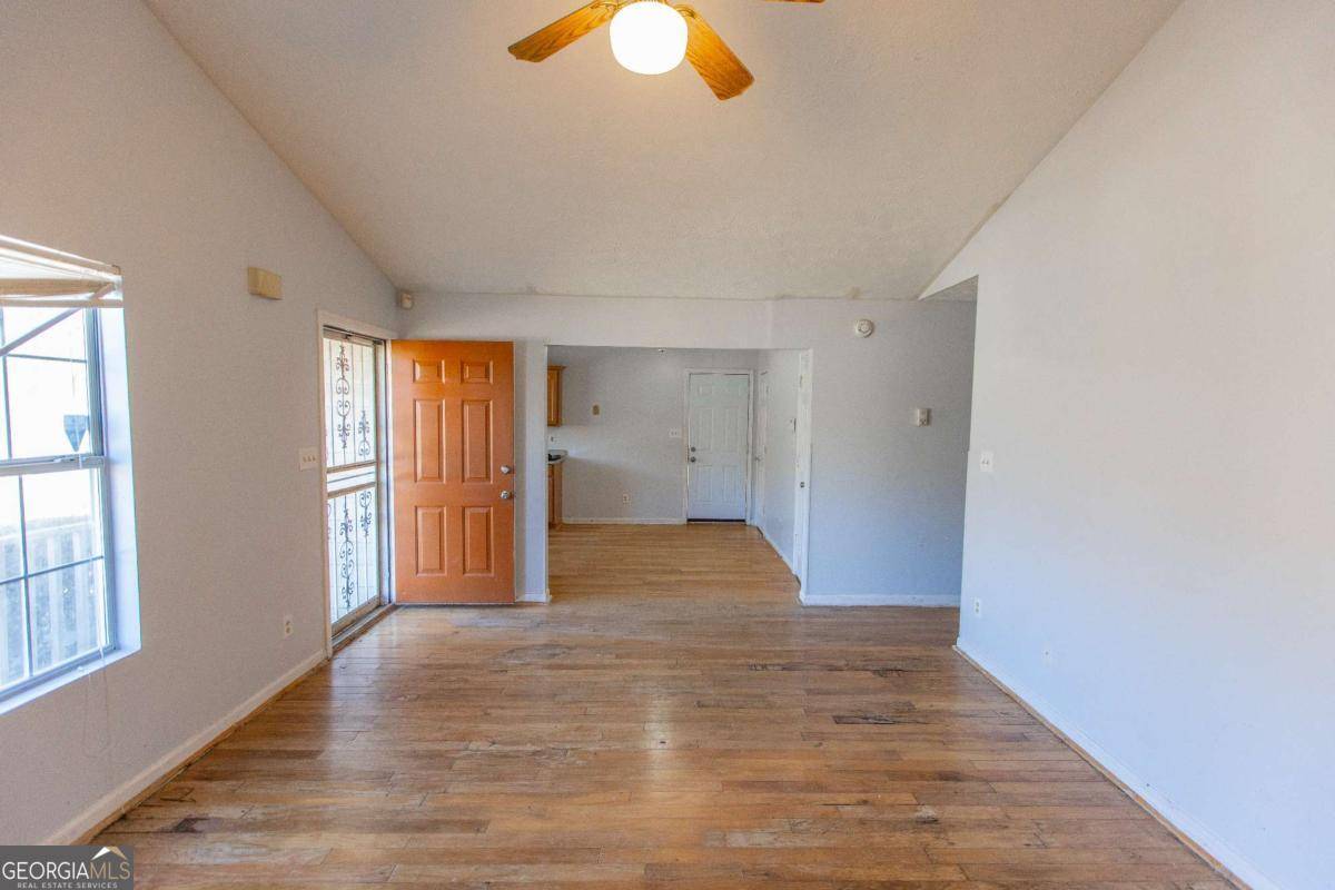 Atlanta, GA 30349,910 WINTERSIDE LN
