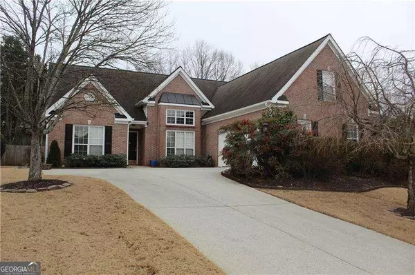 377 Canterbury Place, Suwanee, GA 30024