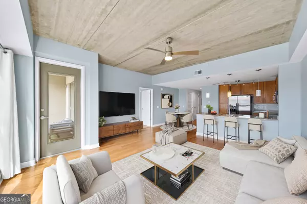 Atlanta, GA 30312,563 Memorial DR SE #405