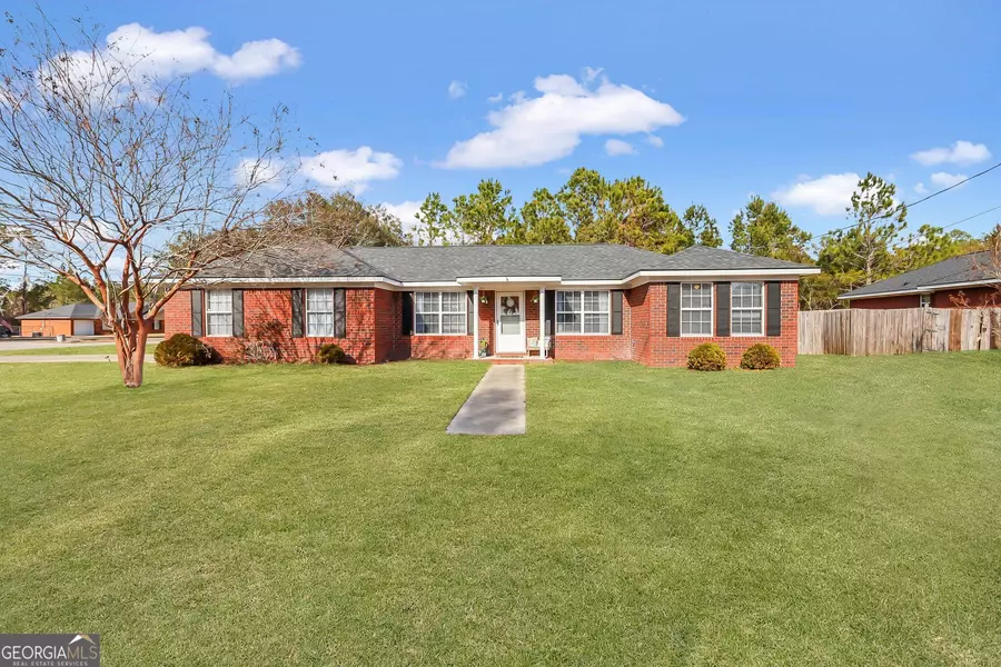 202 Cowart RD, Hinesville, GA 31313