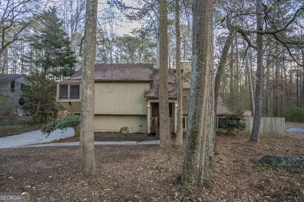 256 Sharney LN NE, Kennesaw, GA 30144