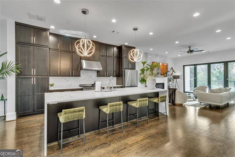 Atlanta, GA 30329,1107 BRIAR COVE CIR
