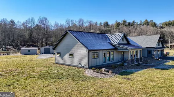 Hayesville, NC 28904,186 Rice Landing